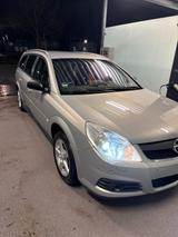 Opel Vectra - Opel Vectra aus 2005: Kombi
