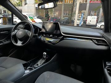 Toyota C-HR - 11