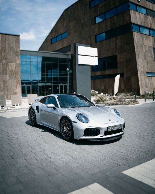 Image of Porsche 992