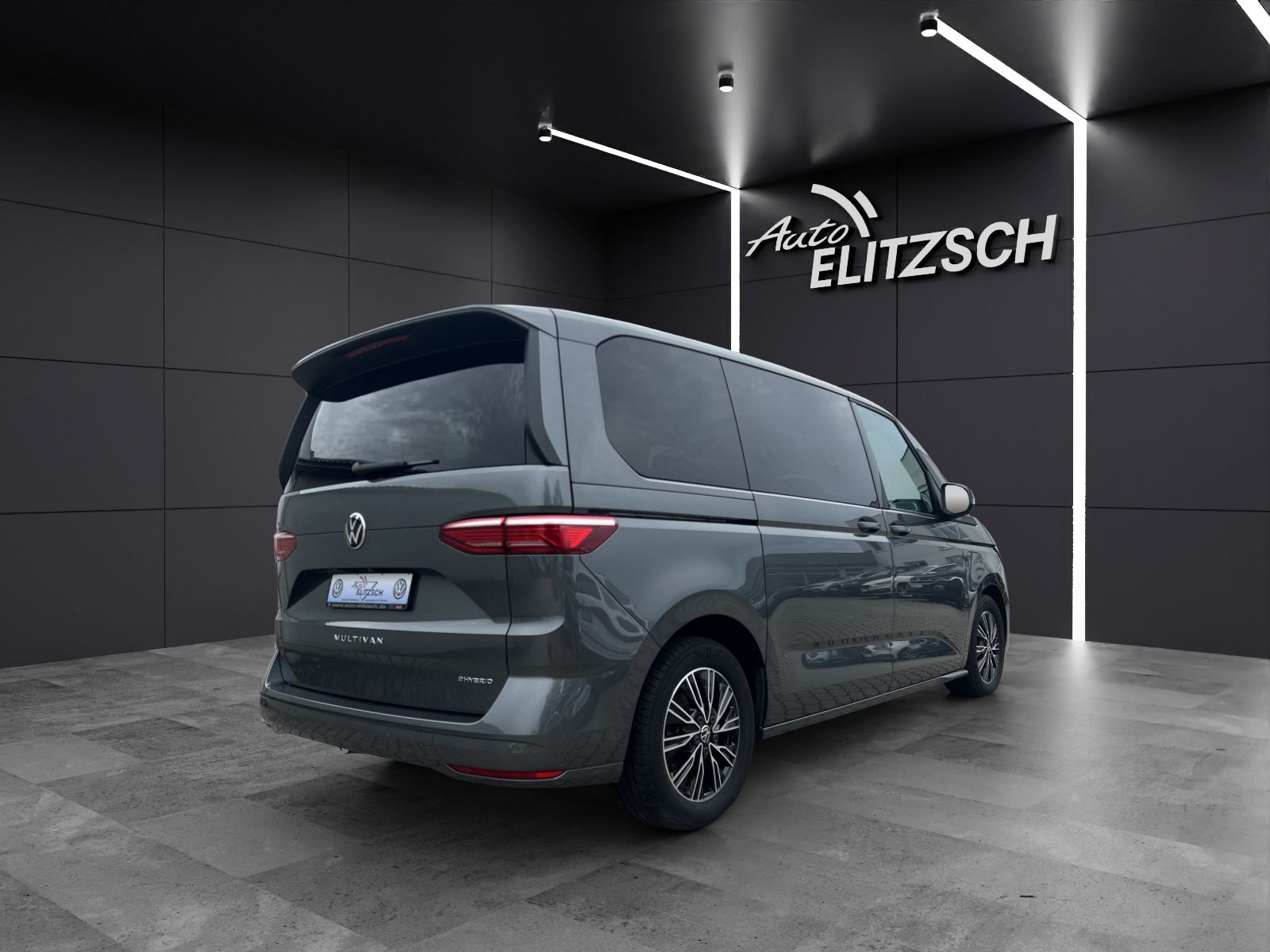 Fahrzeugabbildung Volkswagen T7 Multivan eHybrid Life Standhzg. LED AHK Navi