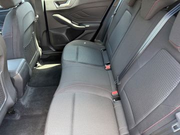 Ford Focus - 12