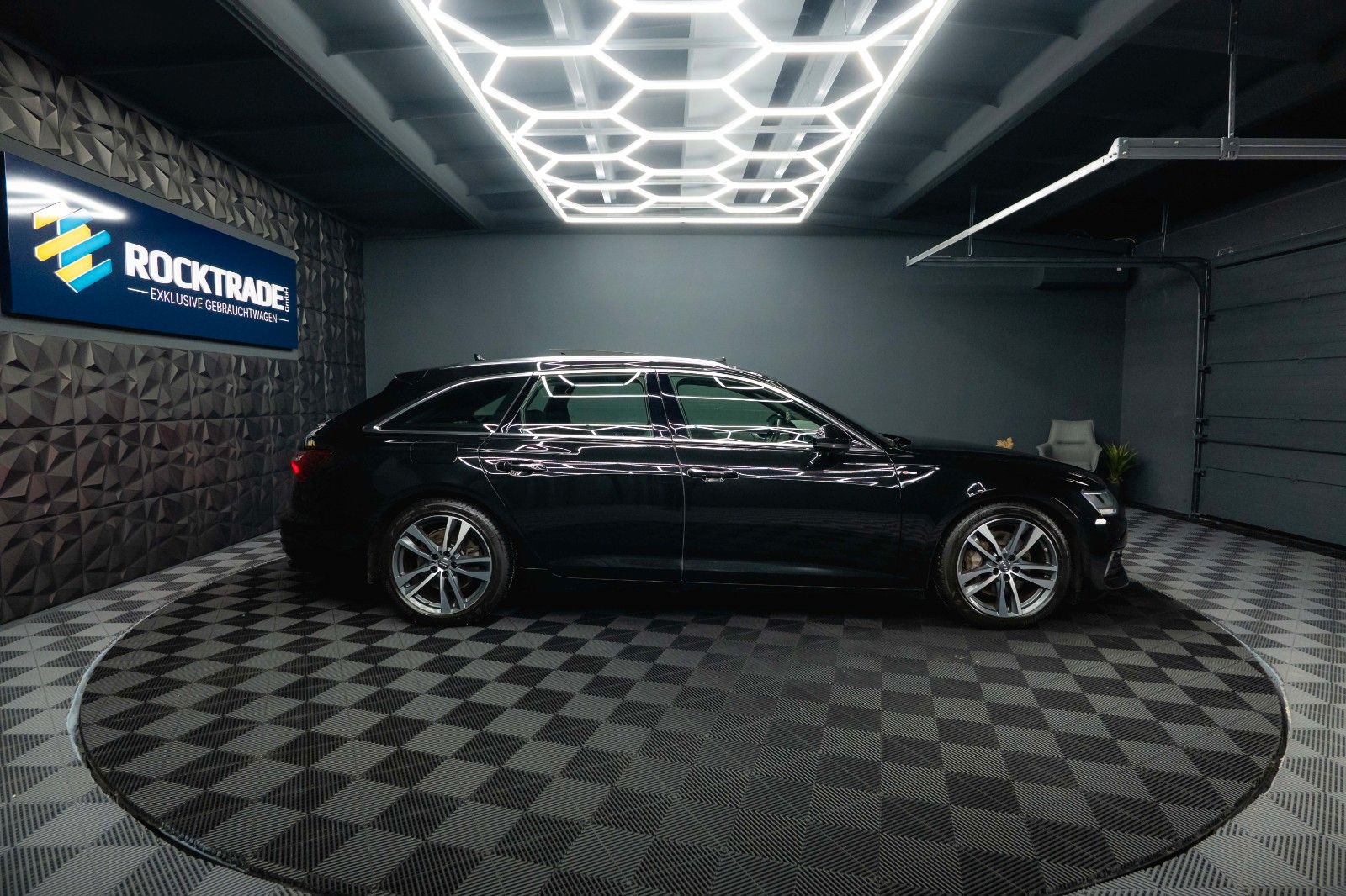 Fahrzeugabbildung Audi A6 Avant 45 TDI quattro Sport design *Pano*ACC*