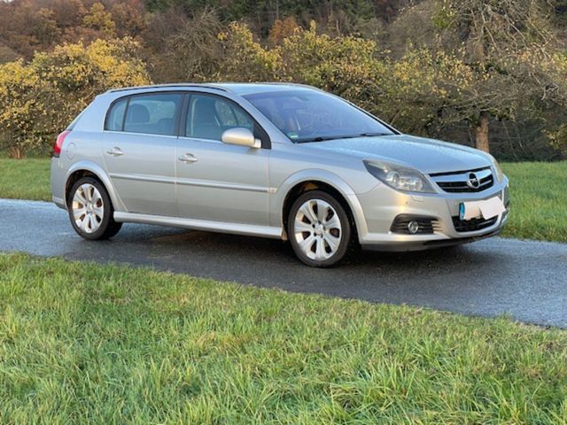 Opel Signum 1.9 CDTI