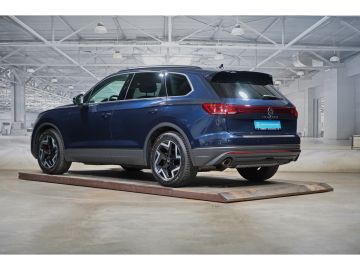 Volkswagen Touareg - 2
