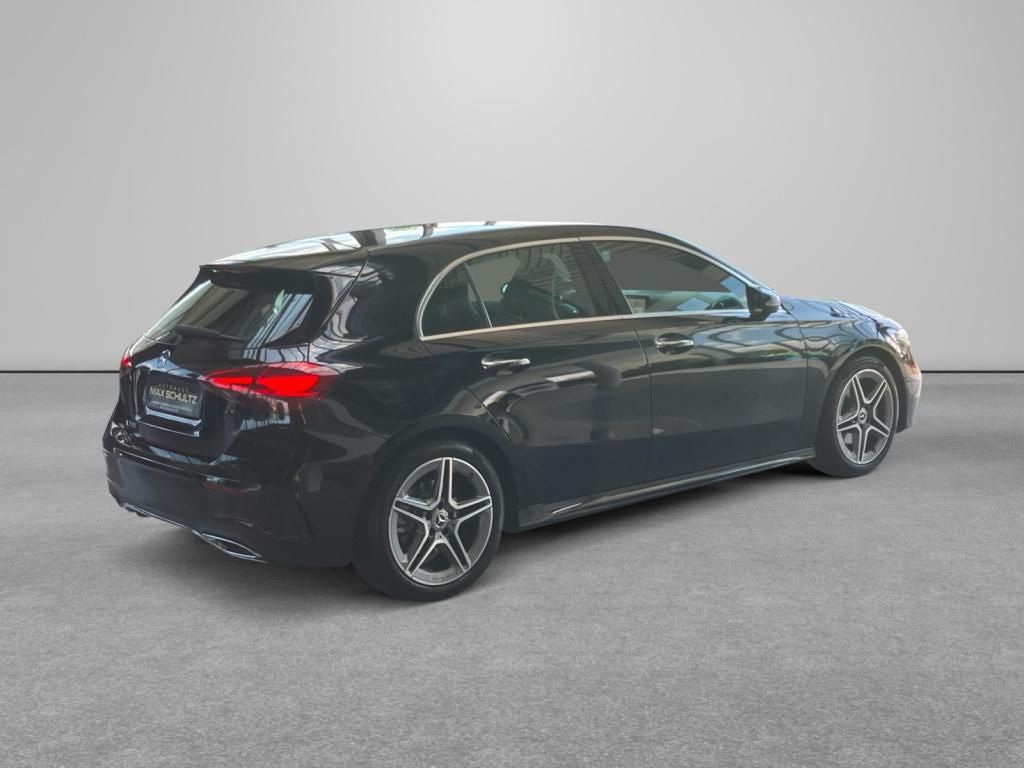 Fahrzeugabbildung Mercedes-Benz A 200 Kompaktlimousine AMG*AHK*Kamera*LED*Sitzzg