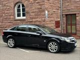 Opel Vectra 2.2 DIRECT Edition Plus MT-6 Edition Plus - Opel Vectra: Edition Plus