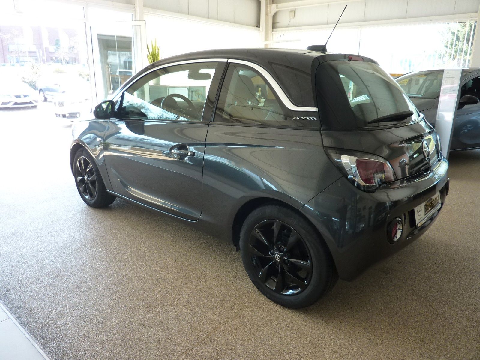 Fahrzeugabbildung Opel Adam JAM 1.4  S/S, AC, BC, LHZ, PDC, SHZ