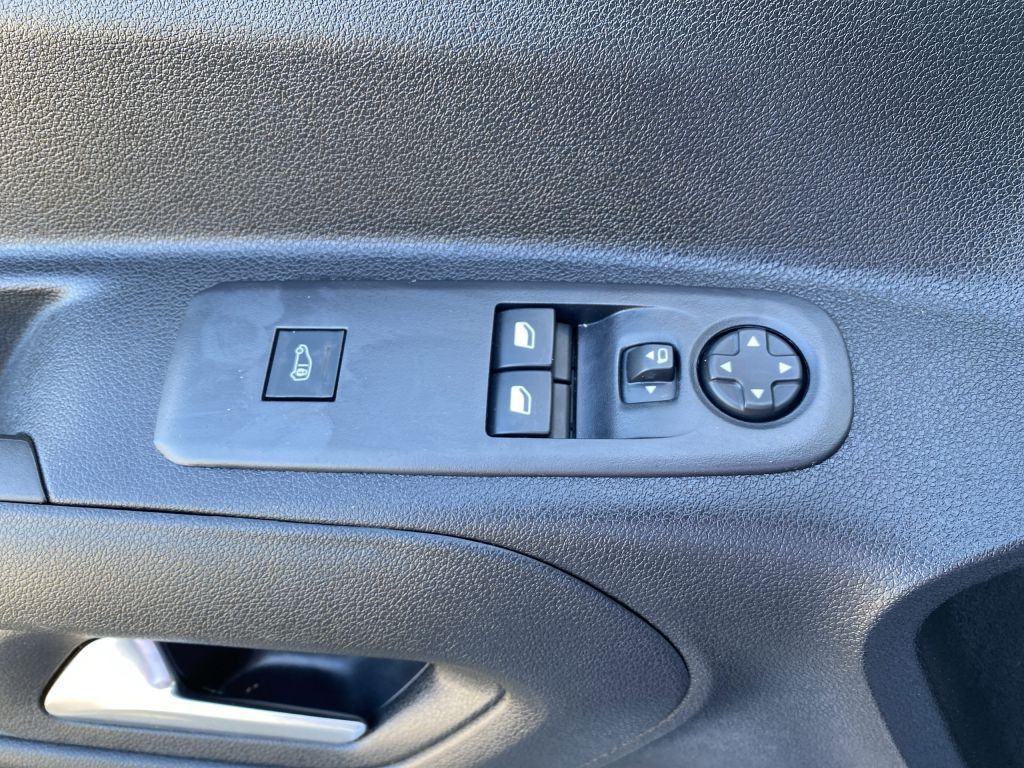 Fahrzeugabbildung Citroën Berlingo 1.5 Diesel 130 XL *Nav*Cam*TWA*360*Verk