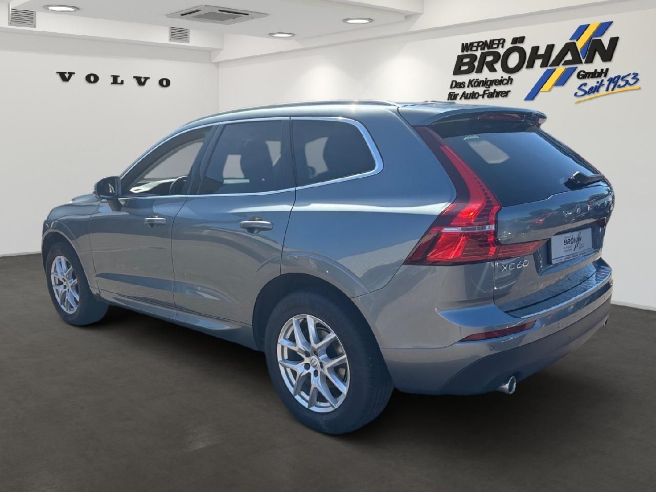 Fahrzeugabbildung Volvo XC60 Momentum Pro 2WD