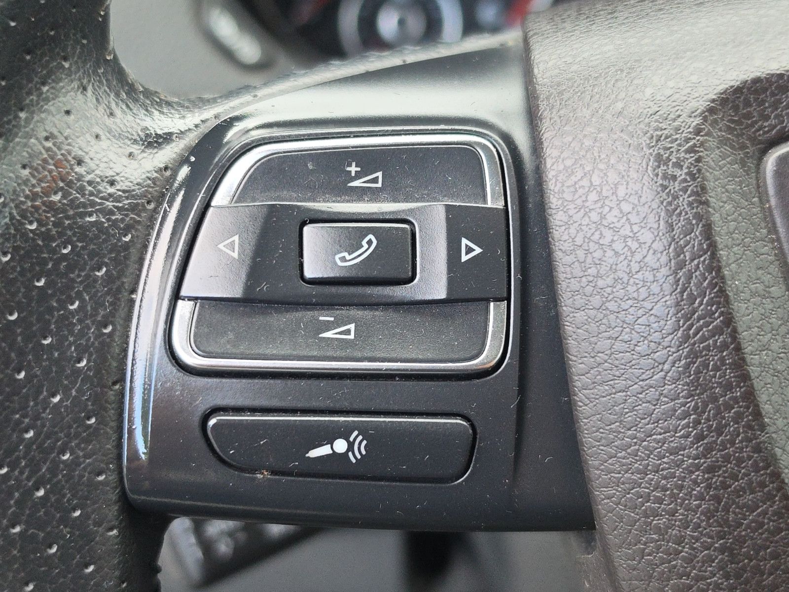 Fahrzeugabbildung SEAT Alhambra 4You TDI KLIMA PDC SHZ TEMPOMAT