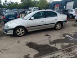 Toyota Avensis 1.8 Linea Sol linea sol - gebrauchte Toyota Avensis aus dem Jahr 2003