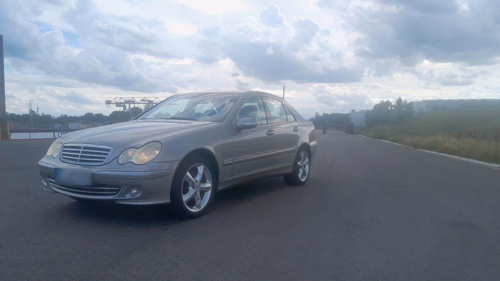 Mercedes-Benz C 180