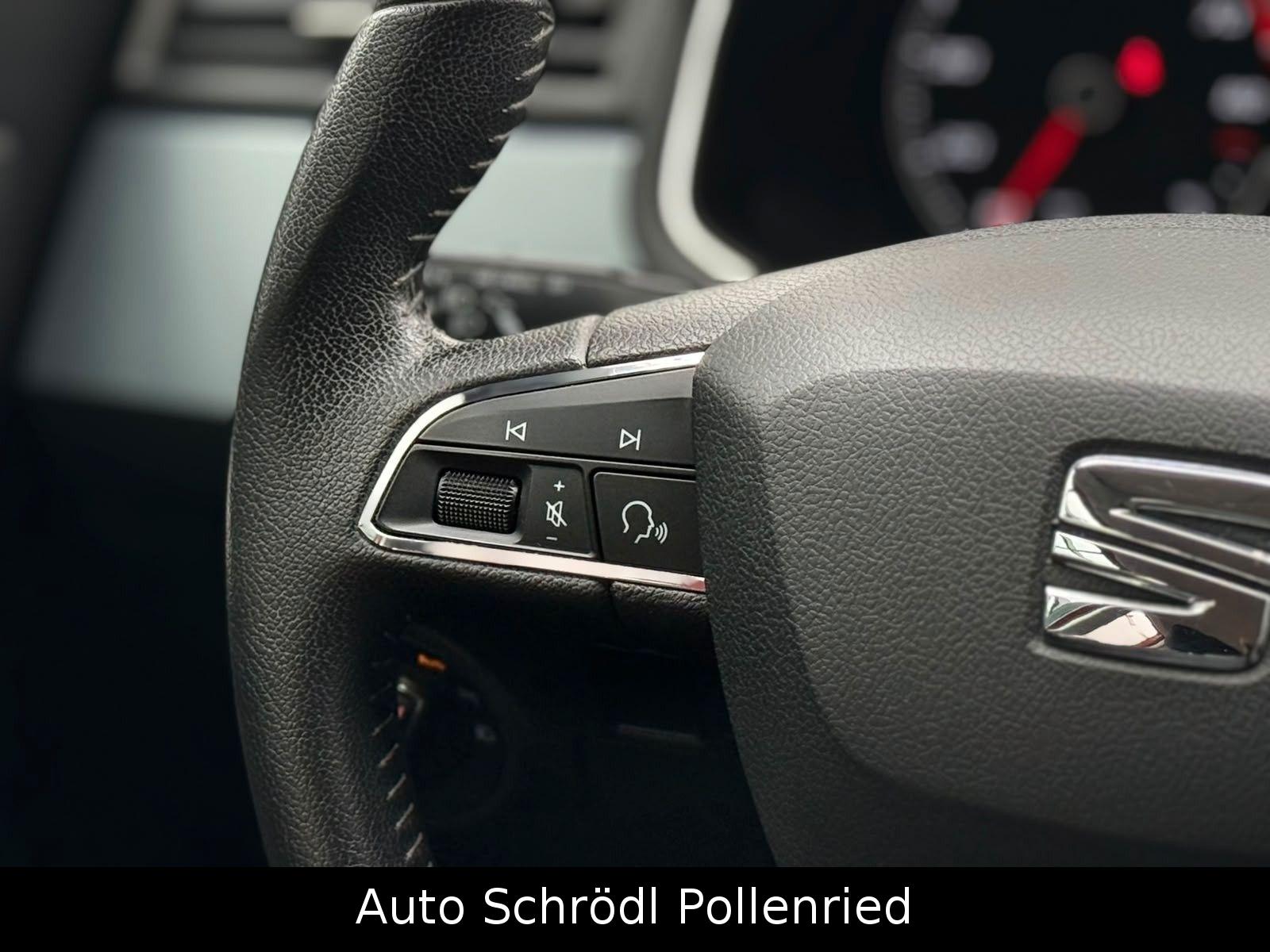 Seat Arona 1.0 TSI Style, LED, Tot-W, Kamera, Navi
