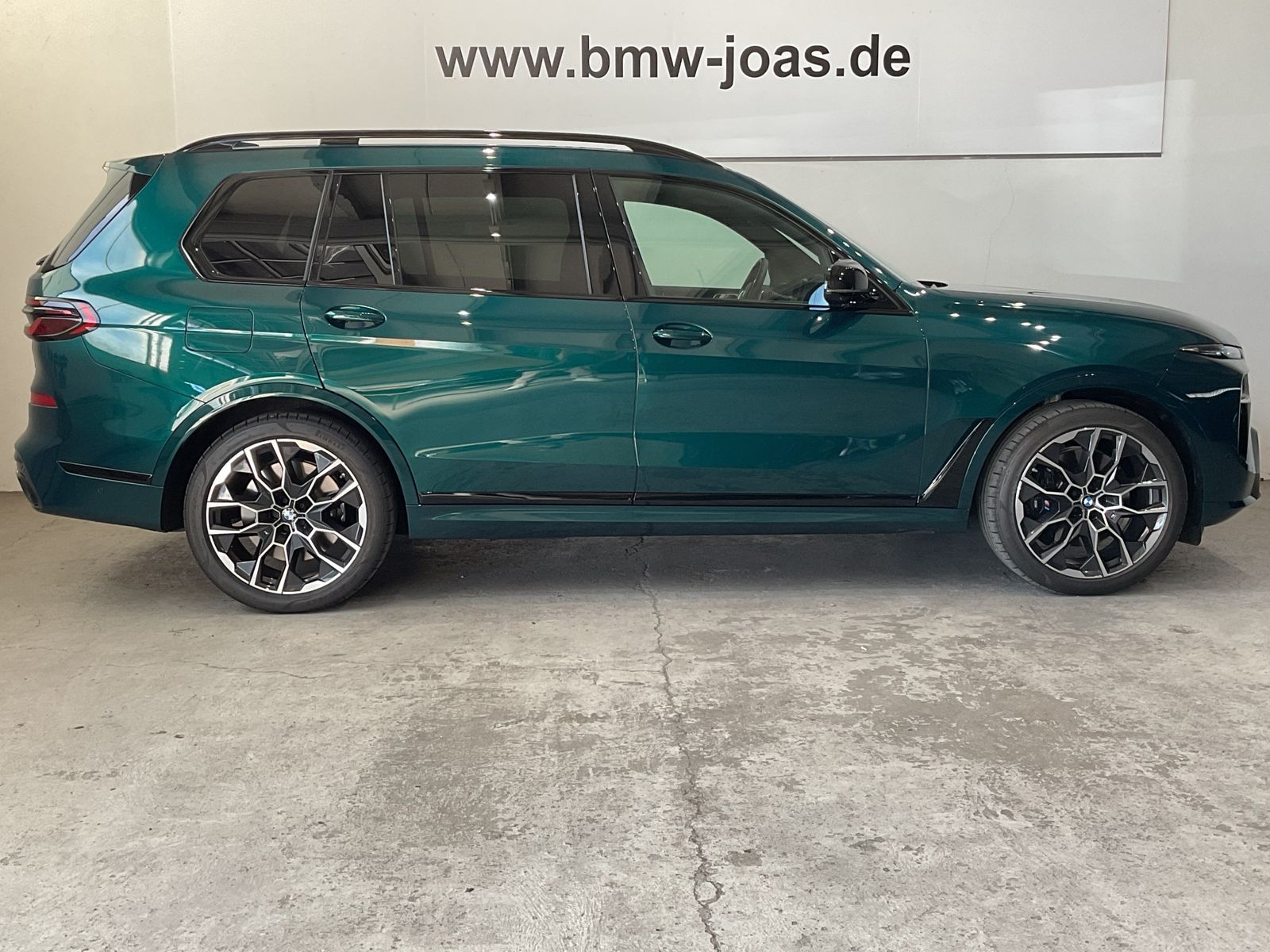 Fahrzeugabbildung BMW X7 M60i Soft-Close, Sitzbelüftung, Sky Lounge