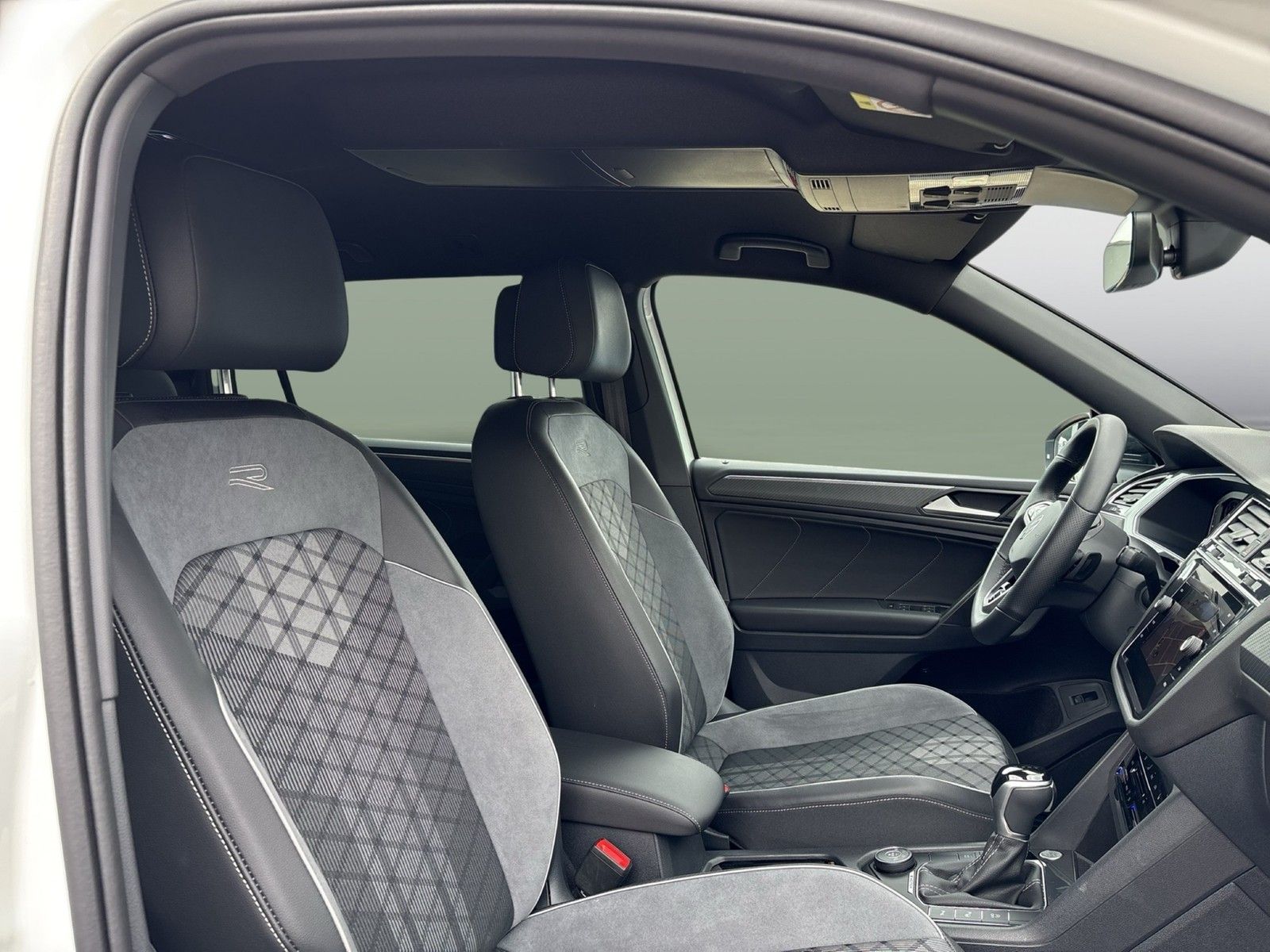 Volkswagen Tiguan Allspace 2.0 R-LINE 4X4 7SITZE STANDHZ foto 10