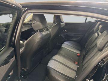Peugeot 408 - 11