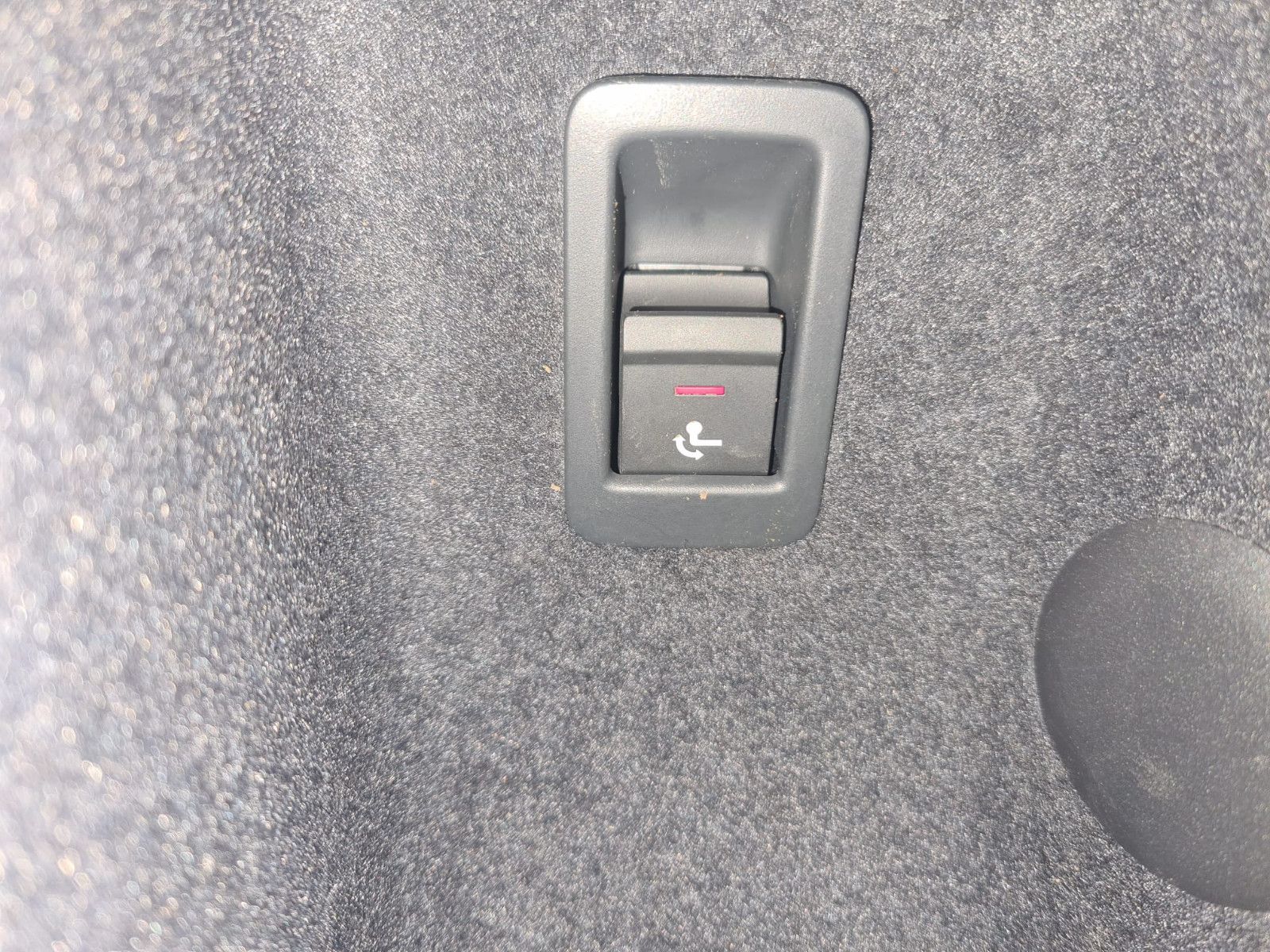 Fahrzeugabbildung Audi Q3 35 TFSI advanced / LED / AHK / KAMERA