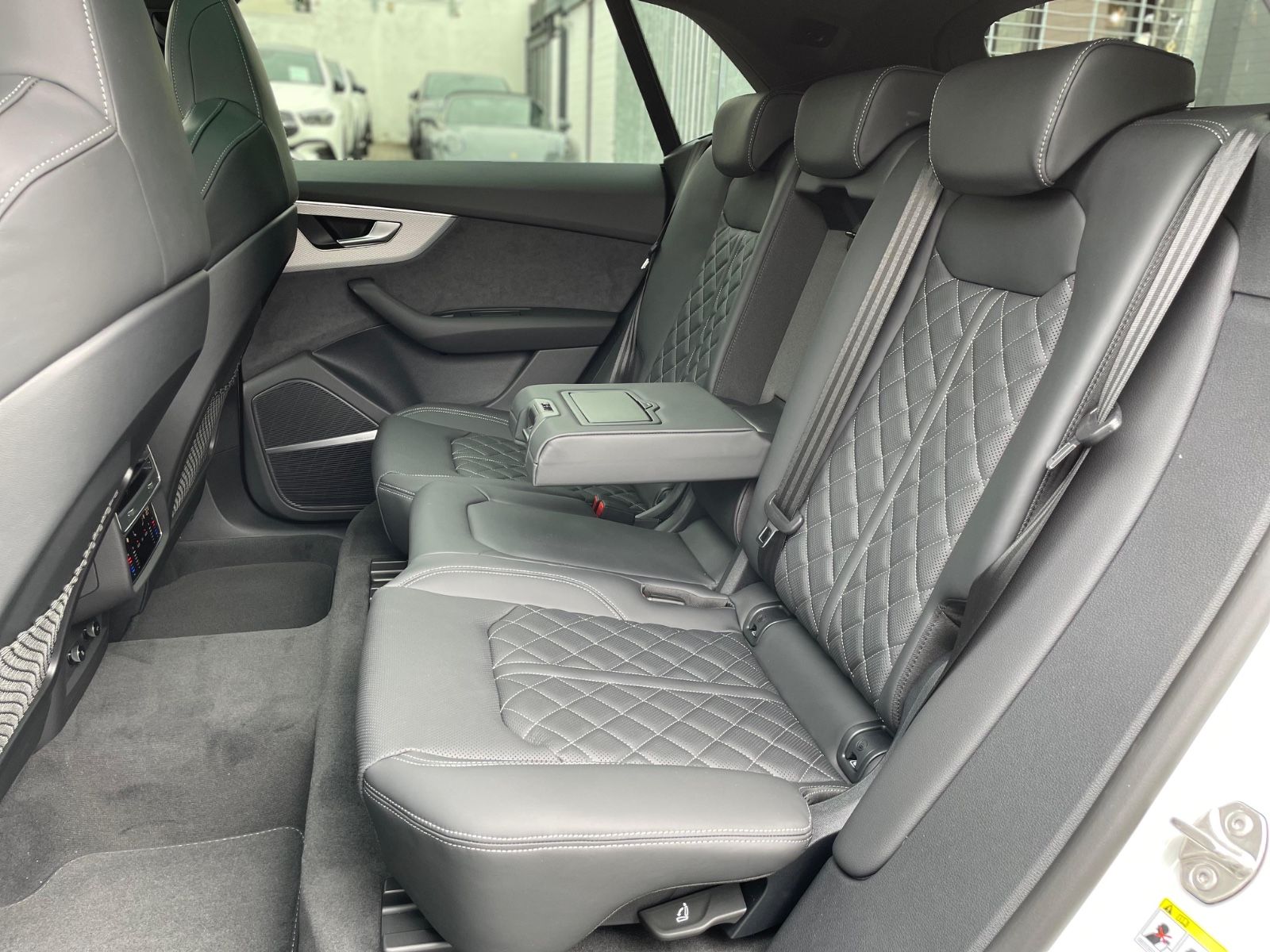 Fahrzeugabbildung Audi Q8 50 TDI Facelift |SLine|HUD|Softclose|23"|B&O|