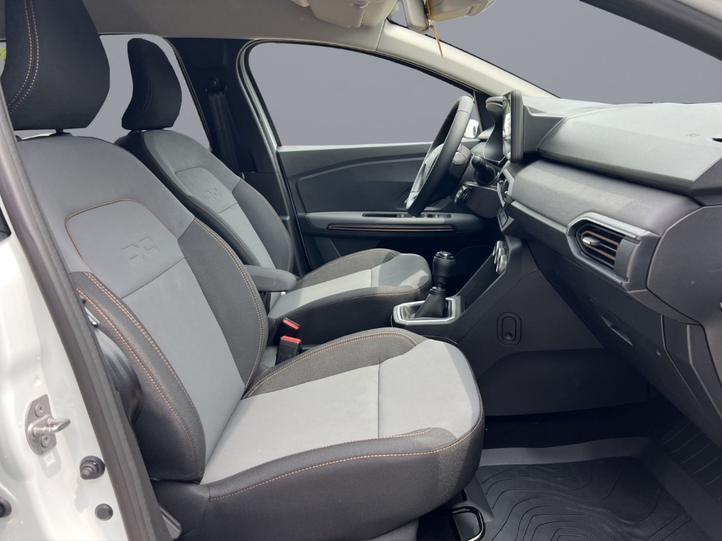 Fahrzeugabbildung Dacia Jogger Extreme 1.0 TCe 110 EU6e Klimaautom Fahre