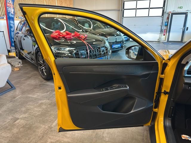 Volkswagen T-Roc *1.HAND*19%*LKHZ*ACC*CARPLAY*MASSAGE*CAM