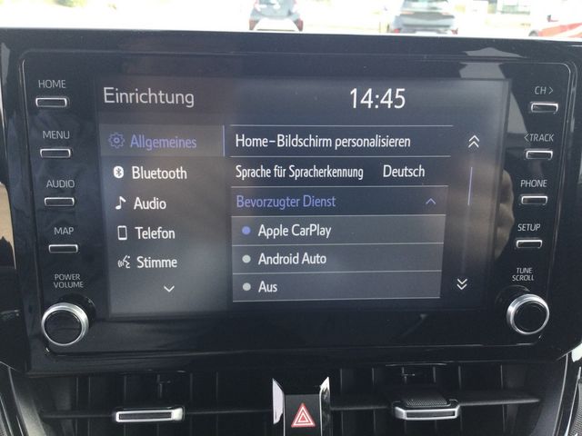 Corolla 1.8 Hybrid Team D PDC SHZ KAMERA ACC LED