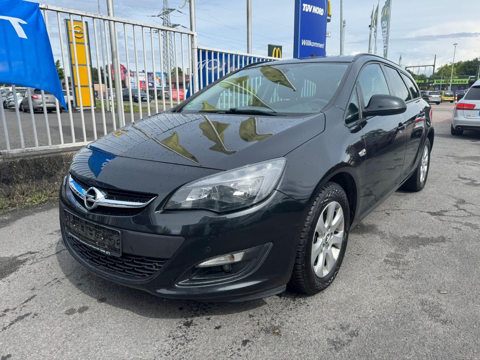 Opel Astra J Sports Tourer Style