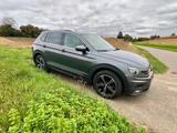 Volkswagen Tiguan 1.5 TSI ACT JOIN DSG Pano HeadUp Garantie - Volkswagen Tiguan in Karlsruhe