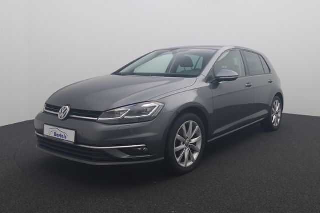 Volkswagen Golf VII Lim. 1.5  Highline DSG ACC LED Kamera