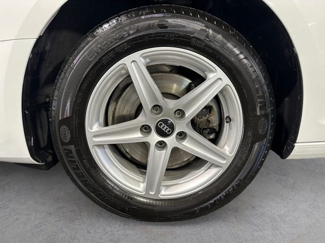 A4 Avant 35 TFSI AHK+LED+MMI NAV PLUS+KAMERA+ALU