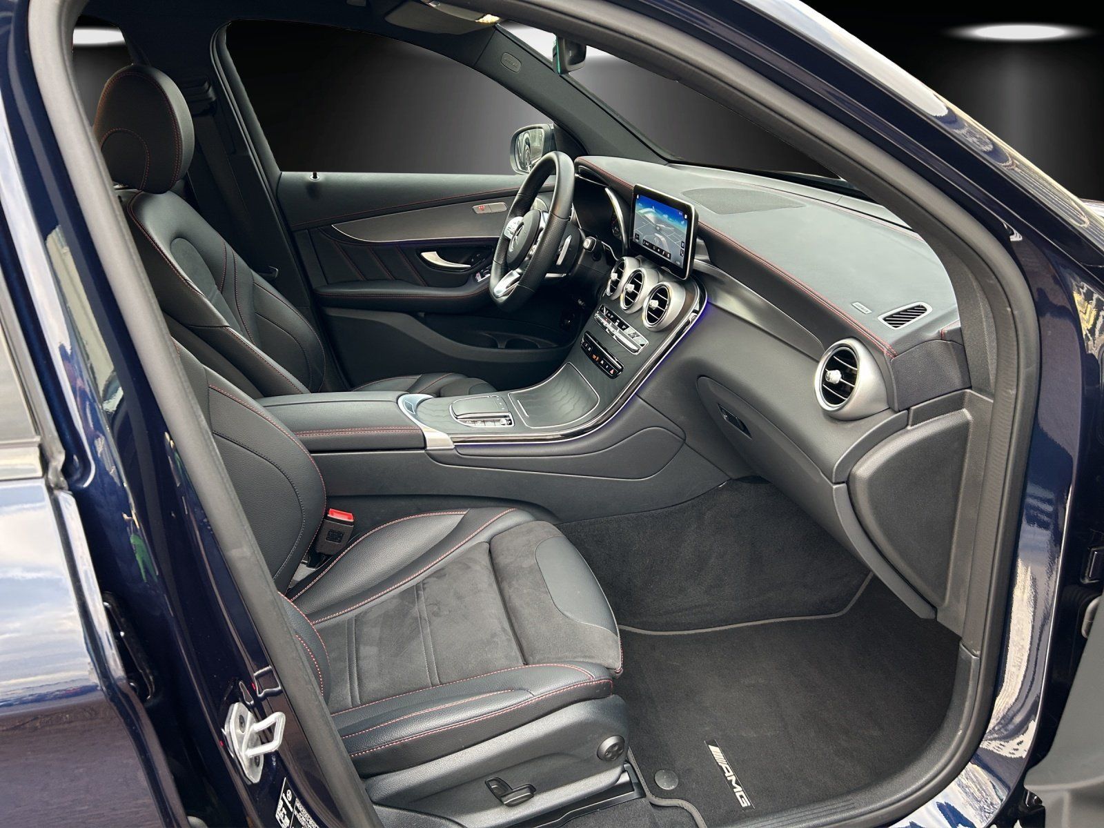 Fahrzeugabbildung Mercedes-Benz GLC 300 de AMG digiTacho AHK el.Heckkl LED Busin