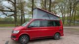 Volkswagen T6 California Coast - rote Volkswagen T6 California