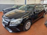 Mercedes-Benz A180/SCHECKHEFT/24 MONATE GARANTIE - Mercedes-Benz A 180 Gebrauchtwagen in Köln