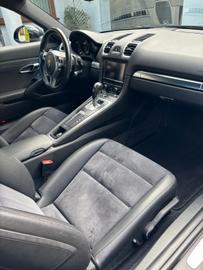 صورة 9 لـ 2014 Porsche CAYMAN