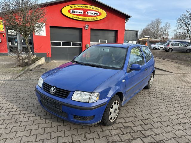 Volkswagen Polo 1.4 Basis