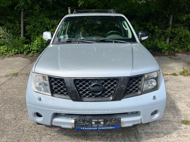 Nissan Pathfinder2.5 dCi LE,7-sitzer,Automatik,TÜV 7/26