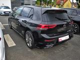 Volkswagen Golf VIII 1.5 eTSI R-Line Nav Pano AHK SHZ APP - Volkswagen Golf: R Line