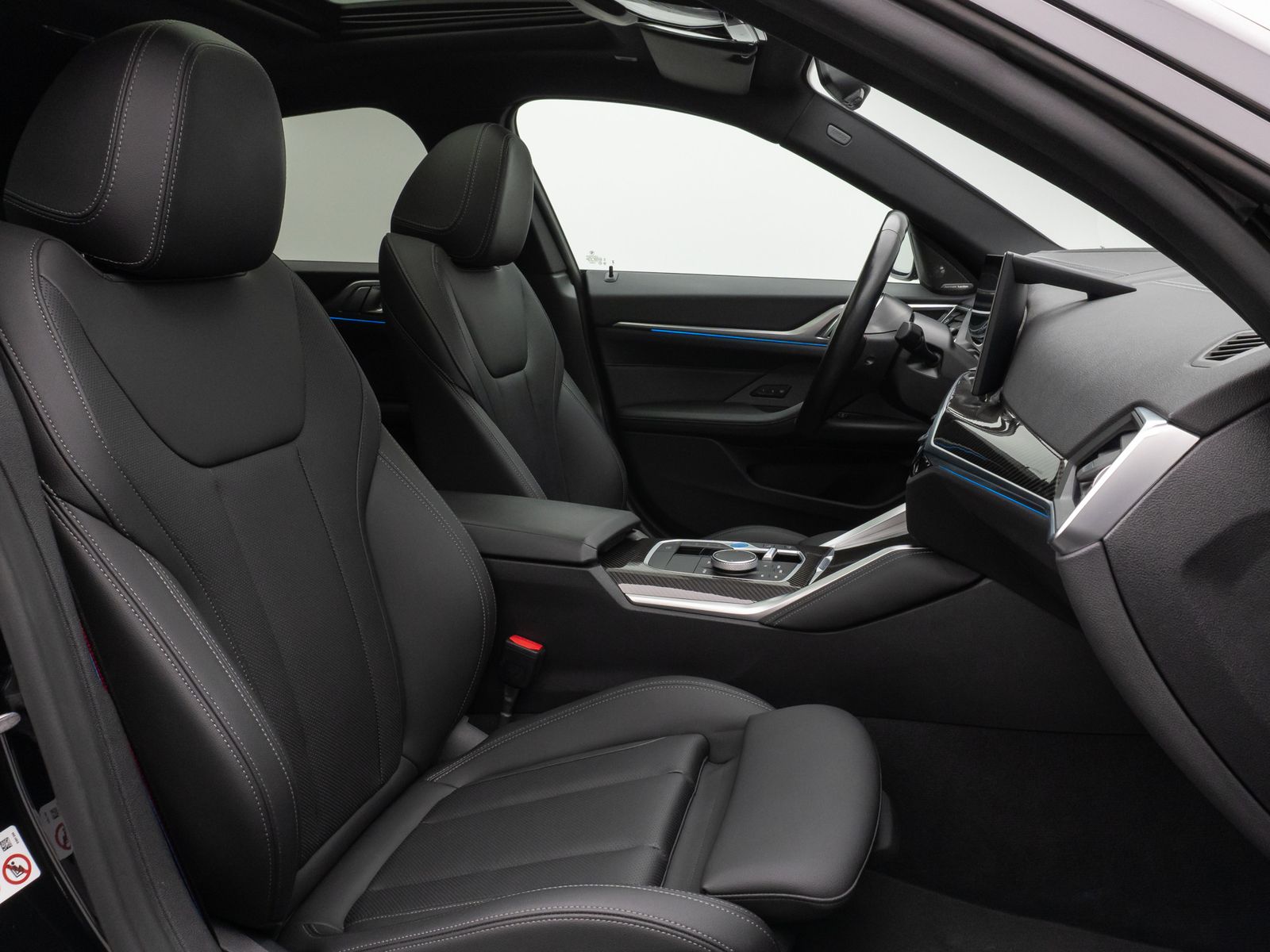 Fahrzeugabbildung BMW i4 M50 Gran Coupé Glasdach Kamera HUD H/K 20Zoll