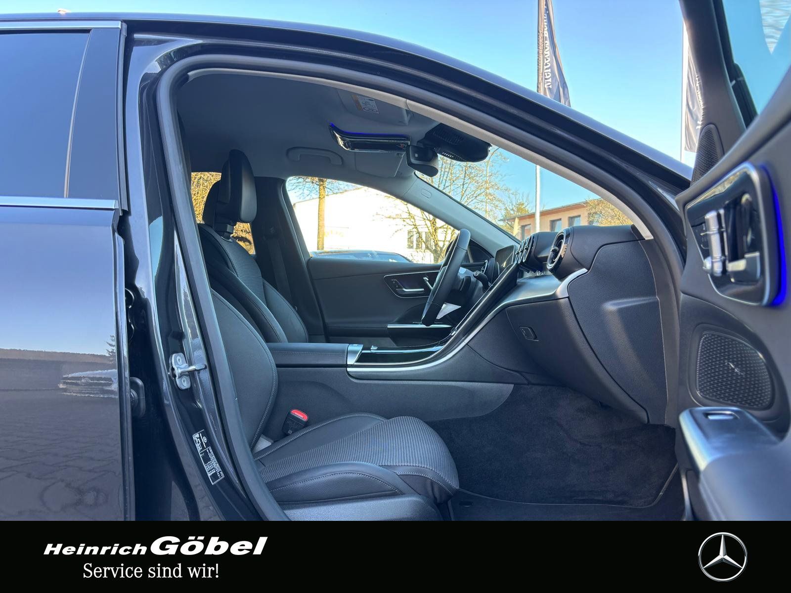 Fahrzeugabbildung Mercedes-Benz C 200 AVA-ADV+ 360°KAM WP LED AMB-BEL VZA MEM-SI