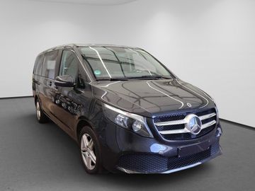 Mercedes V 220 - 6