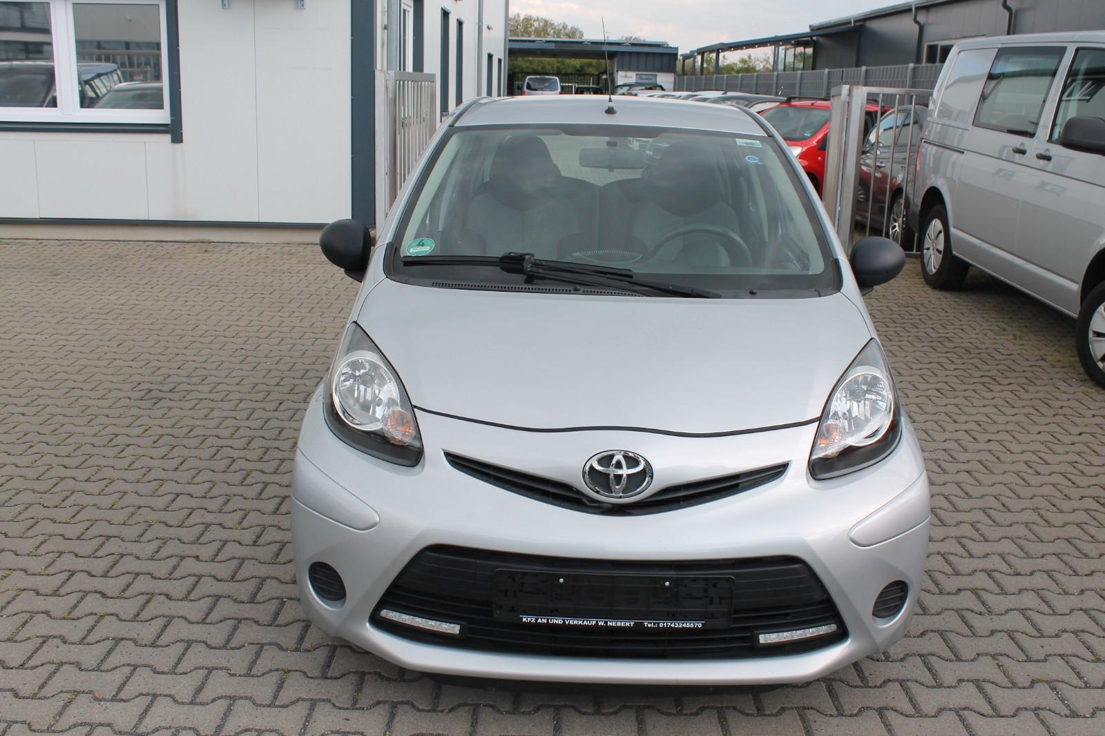 Toyota Aygo AYGO*NAVI*KLIMA*TÜV+INSP KUPPLUNG NEU*CD*ZV