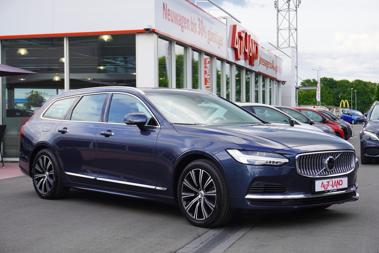 Volvo V90 2.0 Plug-in-Hybrid Inscription AWD Totwinkel imagem 3
