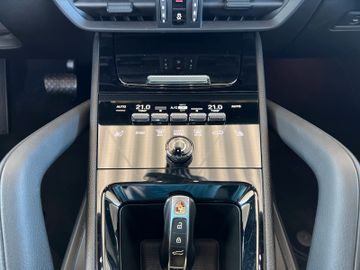 Porsche Cayenne - 9