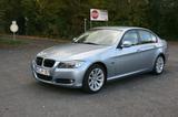 BMW 318d LCI - TÜV neu, Ambiente Beleuchtung - BMW 318 aus 2010: 318d