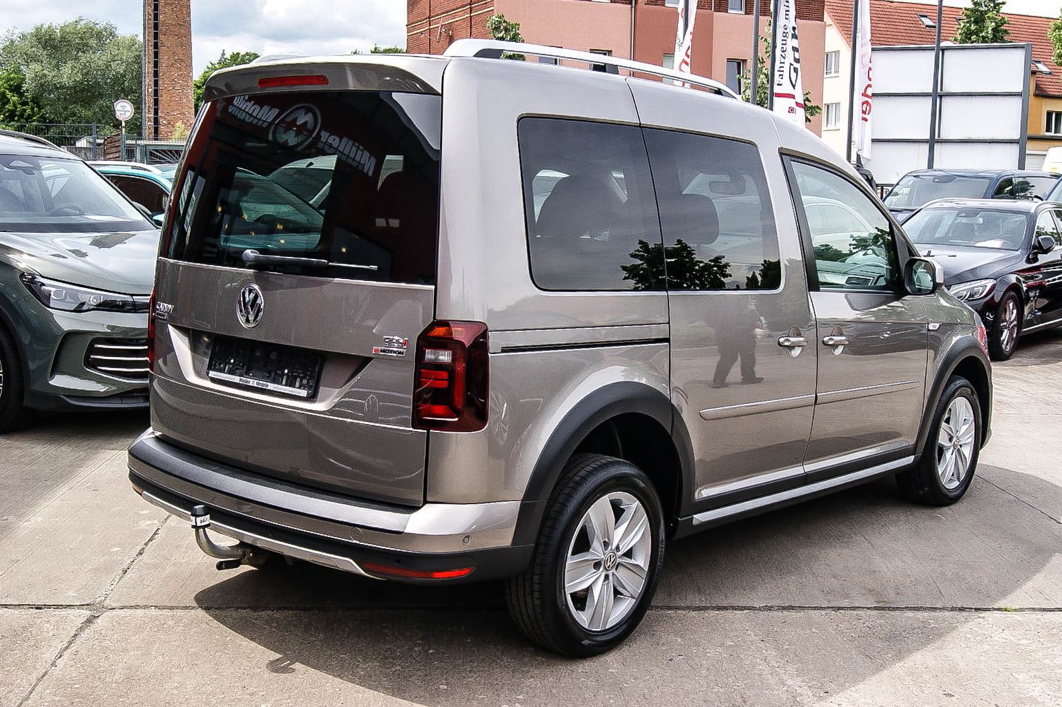 Fahrzeugabbildung Volkswagen Caddy 2.0 TDI 4MOTION Alltrack Bi-XENON PLA Allt