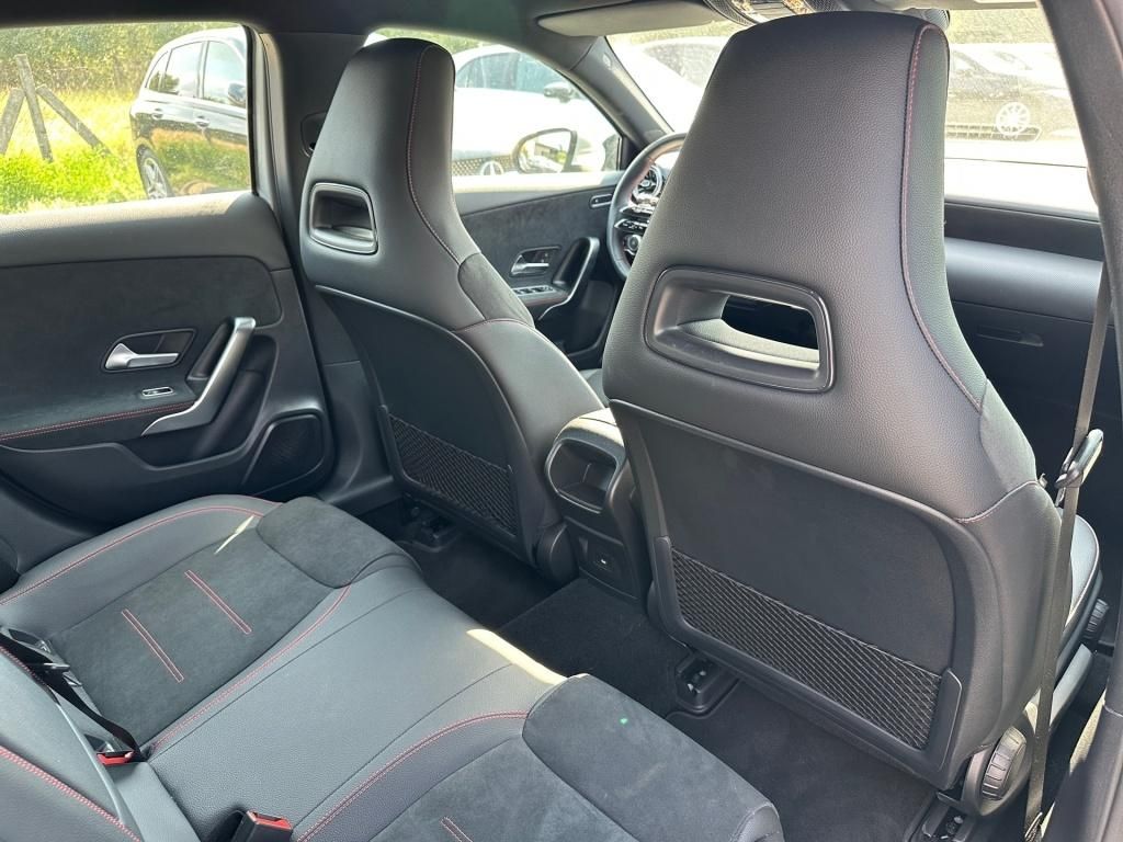Fahrzeugabbildung Mercedes-Benz A 250 4M AMG Totwi. LED SHZ KeyLess Sport Ambie.