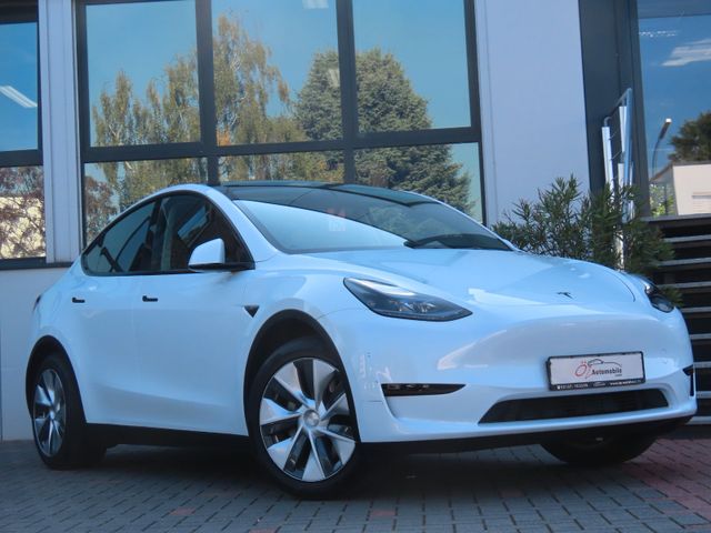 Tesla Model Y Basis RWD   21.849 km