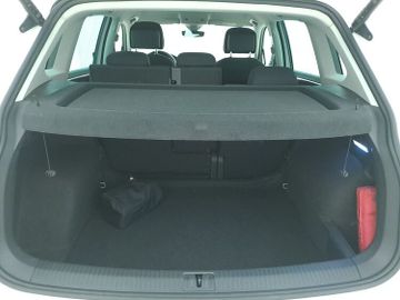 Volkswagen Tiguan - 8