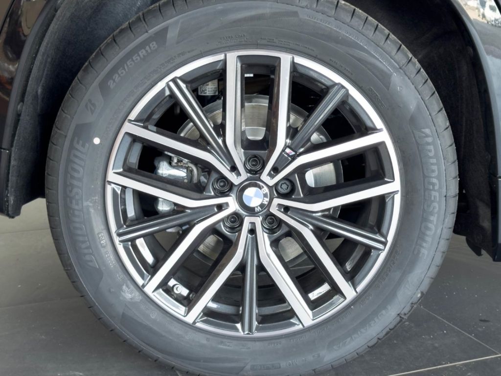 BMW iX1 - Bild 4