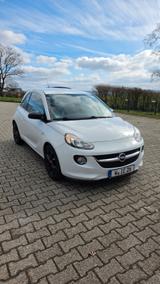 Opel Adam von 2013 TÜV neu