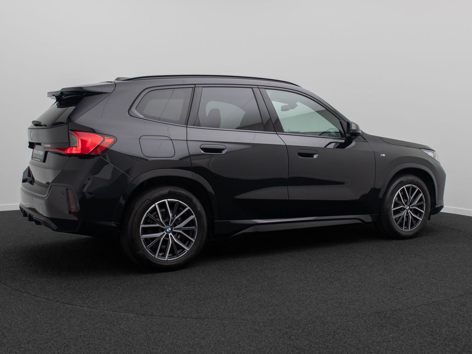 Fahrzeugabbildung BMW X1 sD20i M Sport AHK 360&deg;ACC HUD DAB Komfort 18"